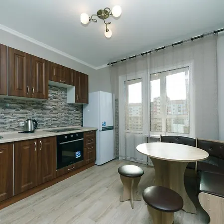 Poznyaky Patriotika Apartament *