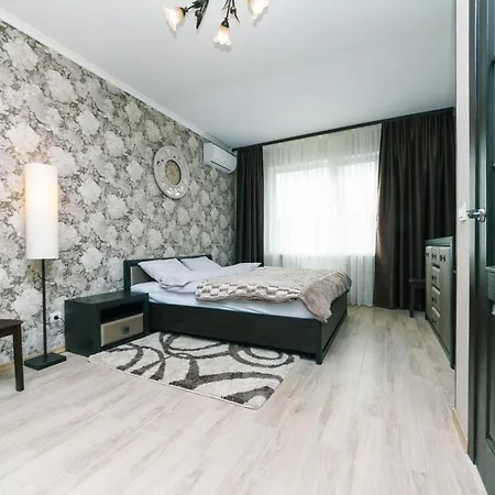 Poznyaky Patriotika Apartamento Kiev