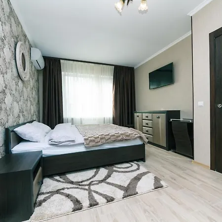 Poznyaky Patriotika Apartamento *