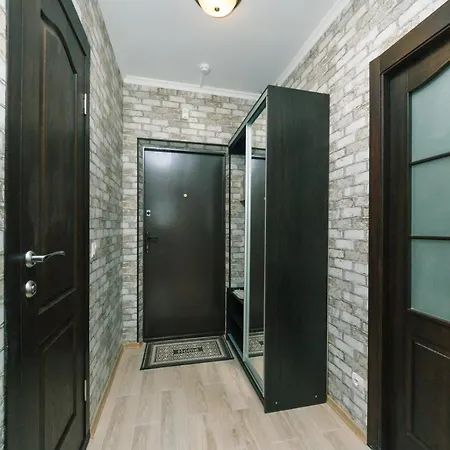 Apartament Poznyaky Patriotika Kijów